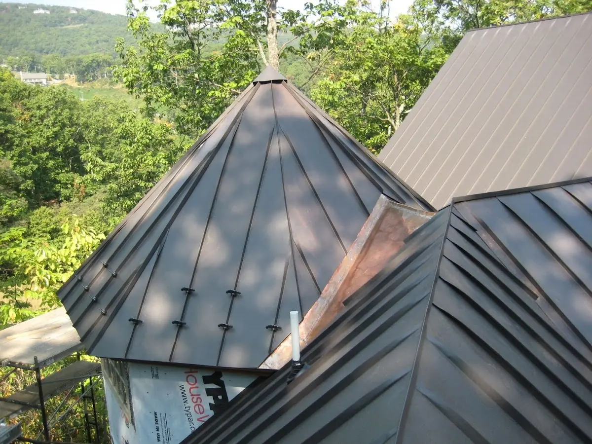 Professional Gutter Cleaning by Craftsman Roofing in French Valley